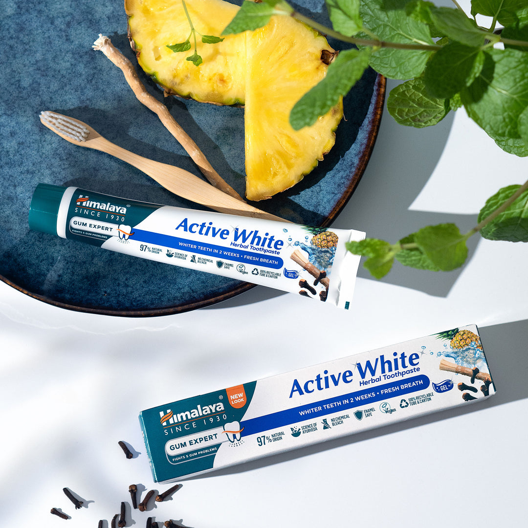 Himalaya Gum Expert Herbal Toothpaste - Active White Fresh Gel - 75 ml