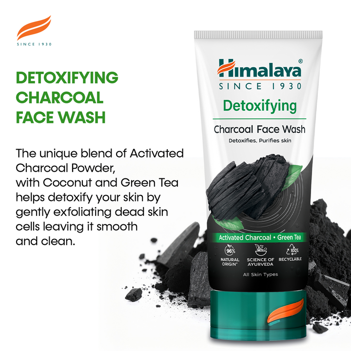 Himalaya Detoxifying Face Wash with Activated Charcoal & Green Tea - 150 ml